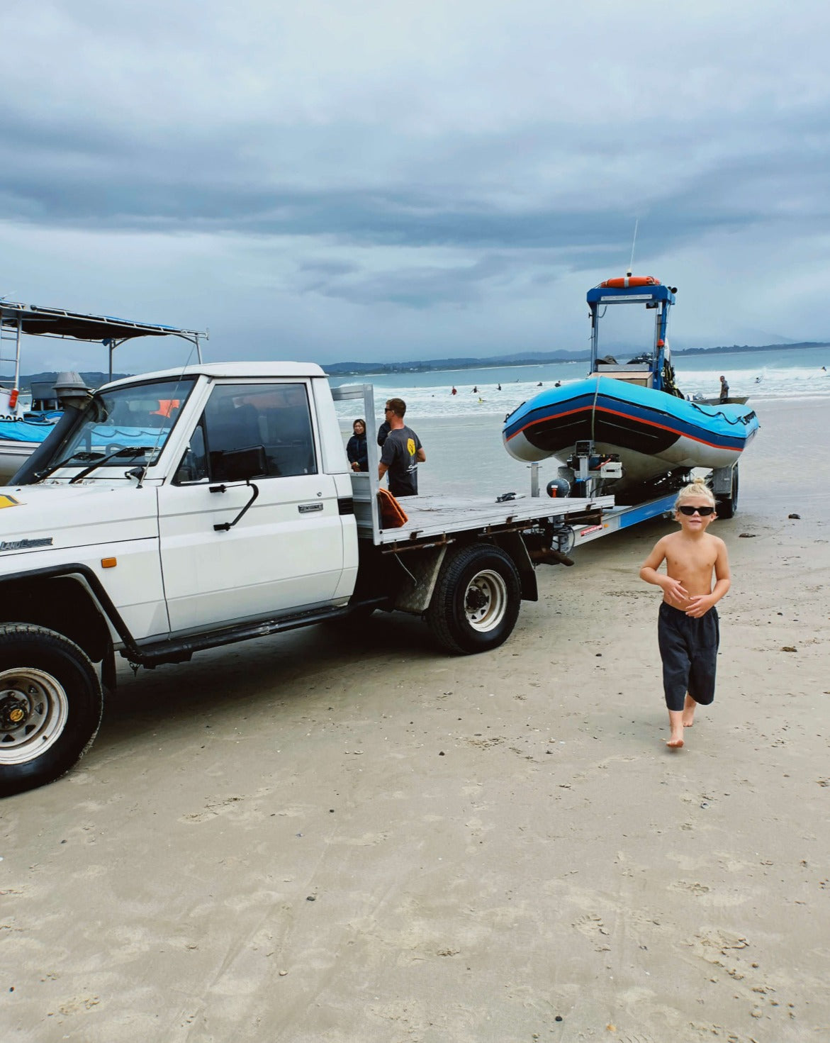 neko short | charcoal