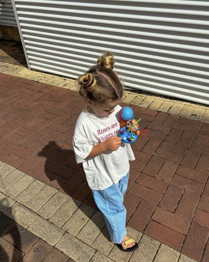 roses are red tee | stone