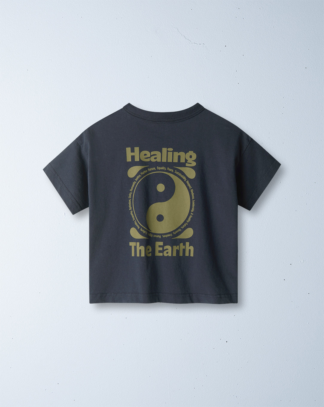 keep earth around tee | midnight