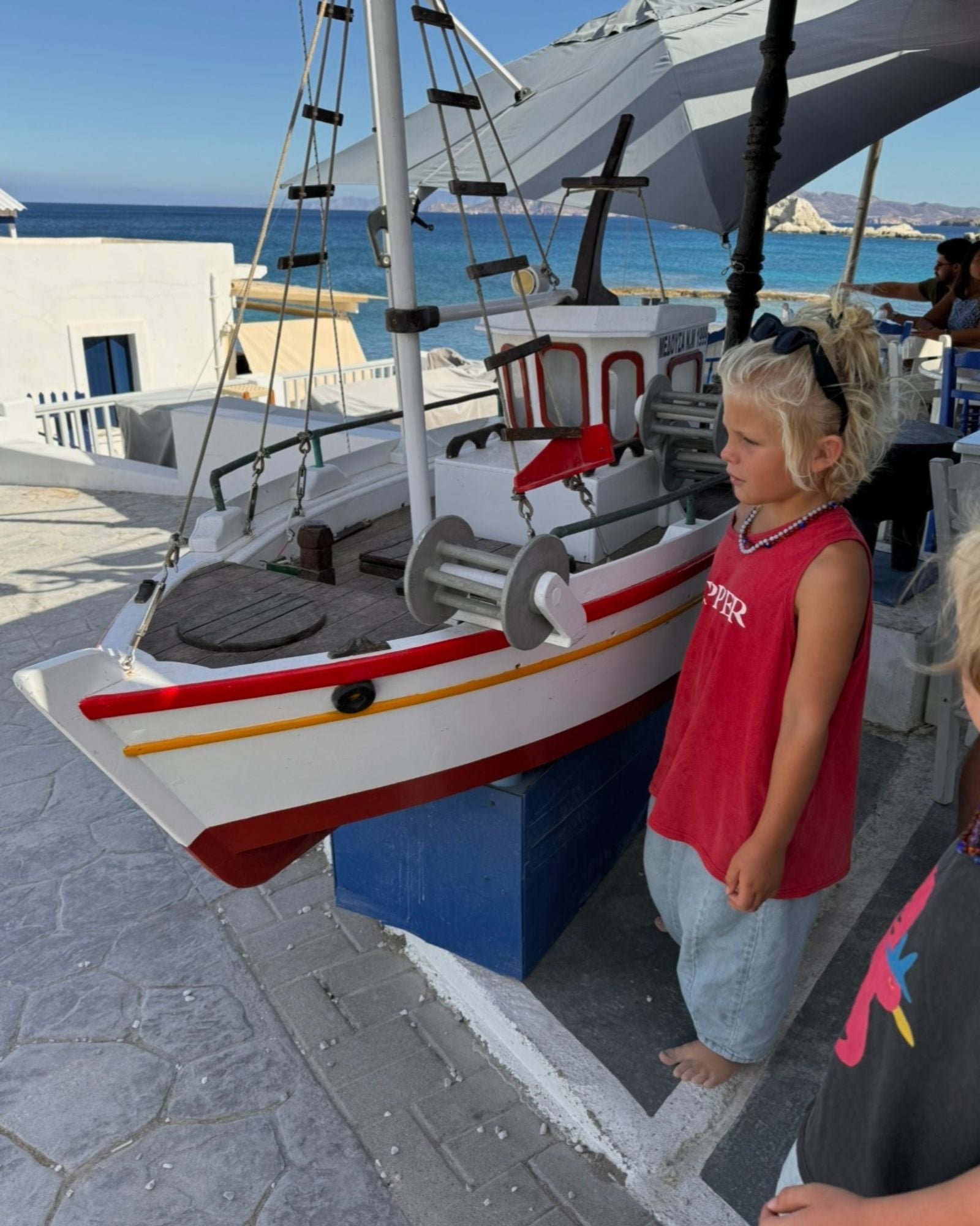 skipper singlet | chilli 3-5 years