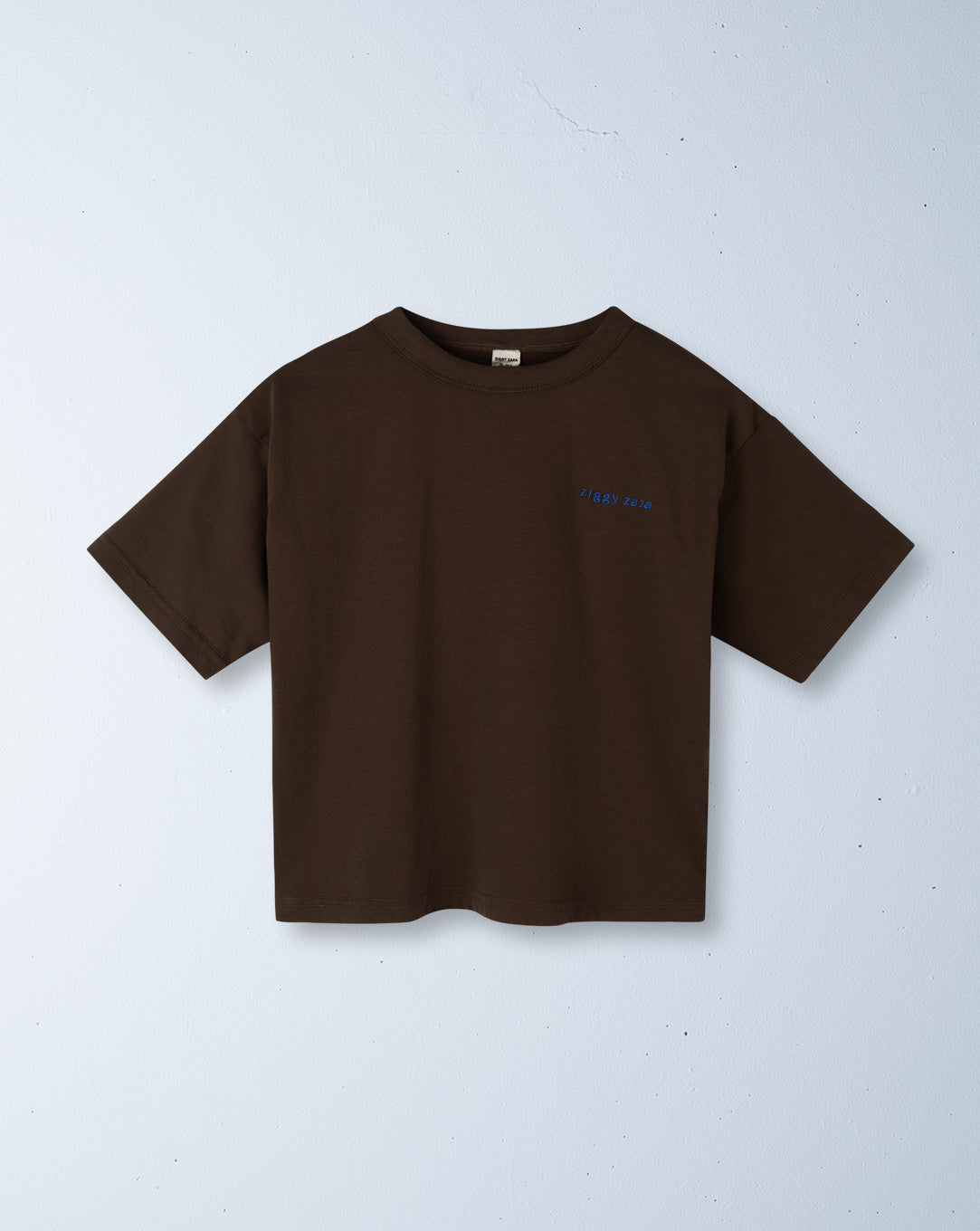 base tee | chocolate