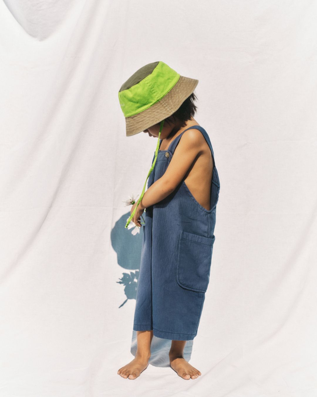 lala bucket hat | frog / khaki