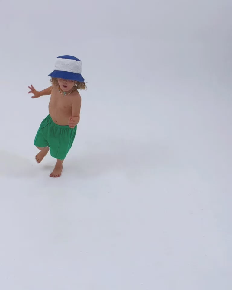 tiki terry short | parrot green