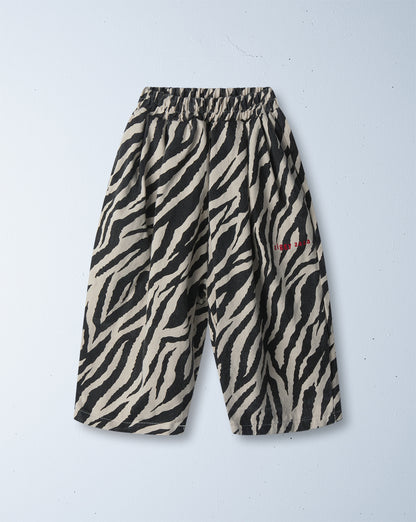 chameleon pant | zebra