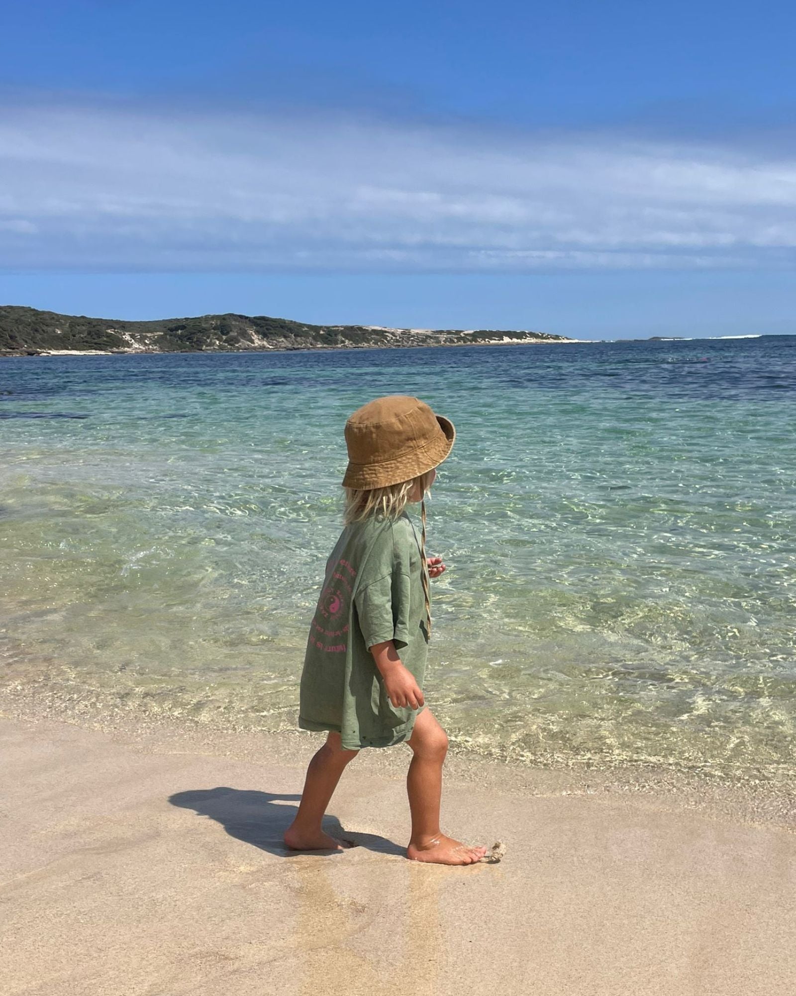 lala bucket hat | otter