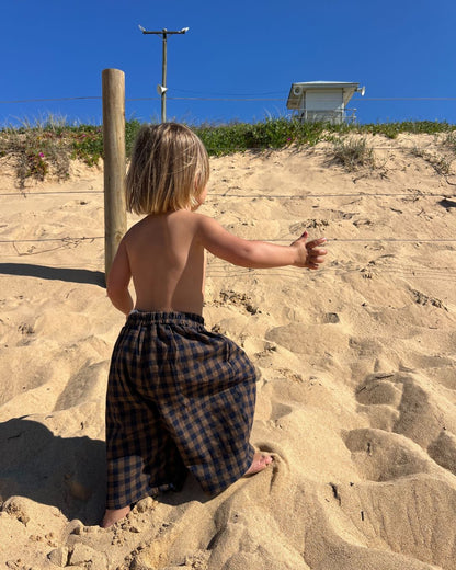 neko gingham short | khaki
