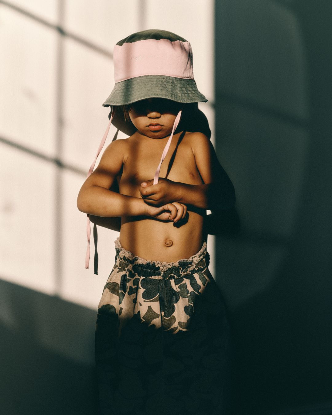 lala bucket hat | peony / lizard
