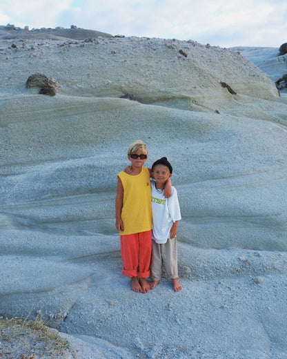 artist tee | white + yellow print